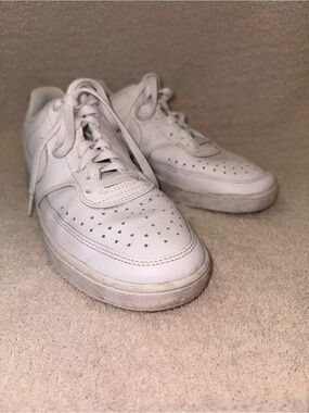 Nike Women’s White Leather Sneakers